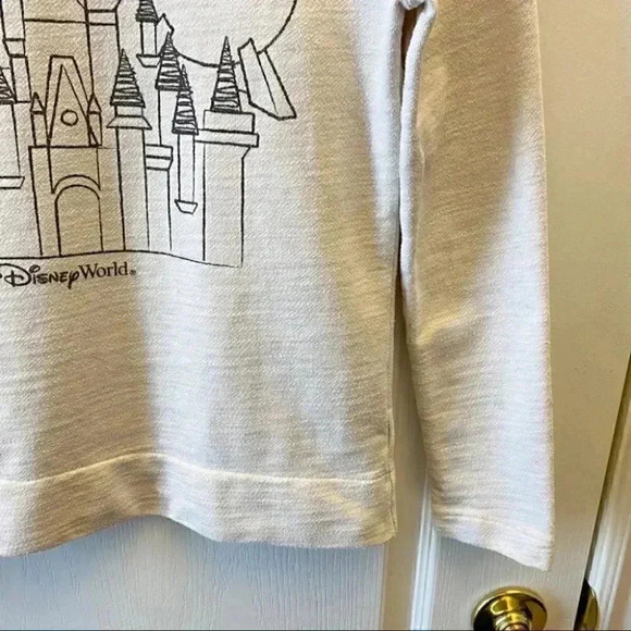 Walt Disney World Disney Parks Magic Kingdom Castle Sweatshirt Ivory Grey XS - Picture 8 of 16